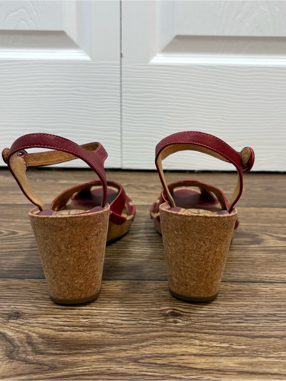 Clarks Artisan Red Leather Cork Wedge Slingback Sandals Buckle 6M - Picture 4 of 10